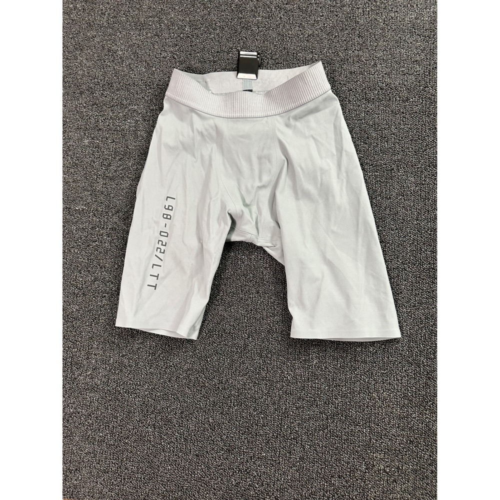 Lululemon License to Train Half Tight 9" Light Grey Athletic Shorts Size S